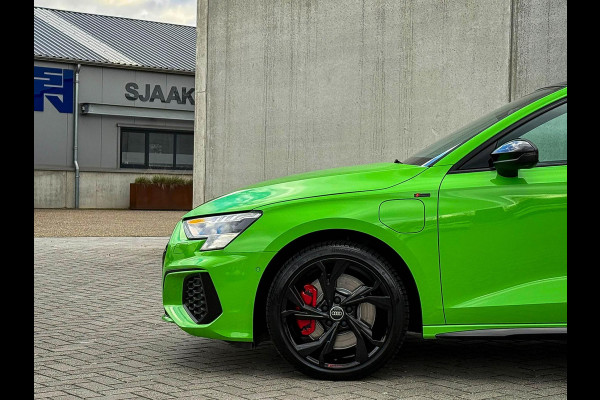 Audi A3 Sportback 45TFSI e 245pk S-Tronic Competition S Edition S-Line 1e Eig|Audi Exclusive|Pano|Kuipstoelen|360°|Ambiance|Matrix