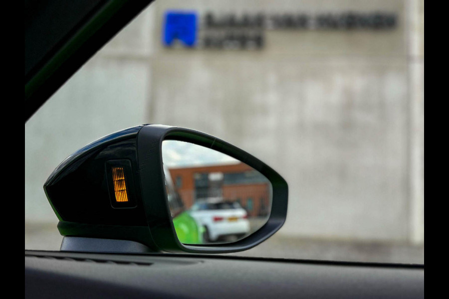 Audi A3 Sportback 45TFSI e 245pk S-Tronic Competition S Edition S-Line 1e Eig|Audi Exclusive|Pano|Kuipstoelen|360°|Ambiance|Matrix