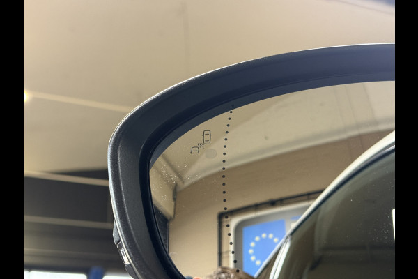 Renault Captur 1.3 TCe 160pk R.S. Line | Groot Navi | 360 | ACC | Blindspot | Stuur & Stoelverwarming | 18" | 100% Dealer Onderhouden!