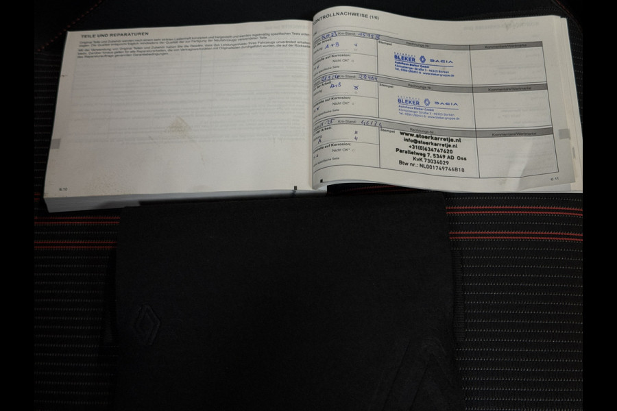 Renault Captur 1.3 TCe 160pk R.S. Line | Groot Navi | 360 | ACC | Blindspot | Stuur & Stoelverwarming | 18" | 100% Dealer Onderhouden!