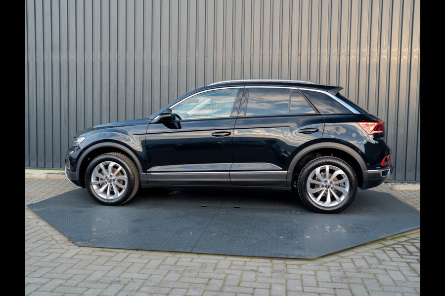Volkswagen T-Roc 1.5 TSI 150Pk DSG Style | Trekhaak afnb. | IQ Light | Allseason banden | Prijs Rijklaar!!