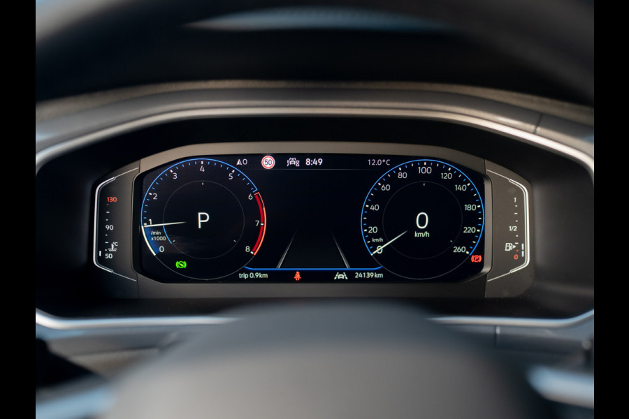 Volkswagen T-Roc 1.5 TSI 150Pk DSG Style | Trekhaak afnb. | IQ Light | Allseason banden | Prijs Rijklaar!!