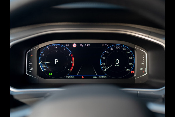 Volkswagen T-Roc 1.5 TSI 150Pk DSG Style | Trekhaak afnb. | IQ Light | Allseason banden | Prijs Rijklaar!!