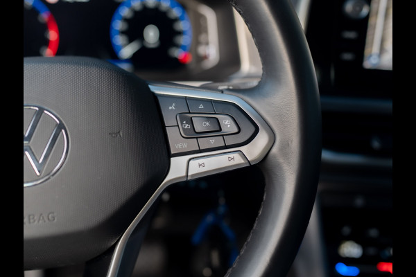 Volkswagen T-Roc 1.5 TSI 150Pk DSG Style | Trekhaak afnb. | IQ Light | Allseason banden | Prijs Rijklaar!!