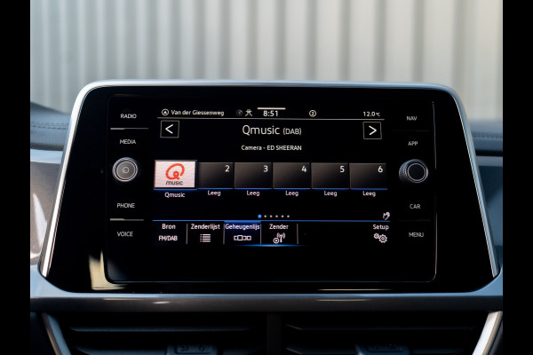 Volkswagen T-Roc 1.5 TSI 150Pk DSG Style | Trekhaak afnb. | IQ Light | Allseason banden | Prijs Rijklaar!!