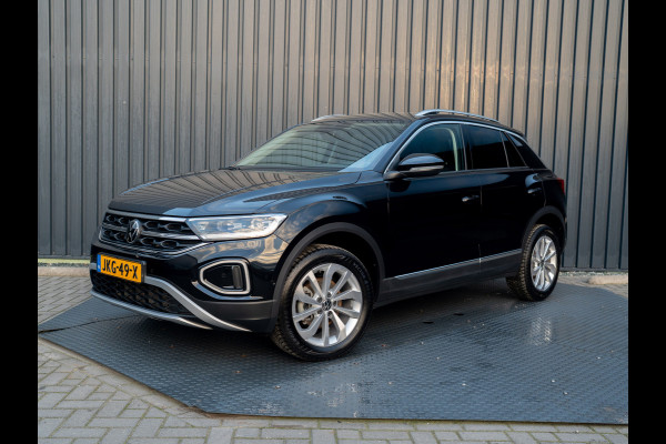 Volkswagen T-Roc 1.5 TSI 150Pk DSG Style | Trekhaak afnb. | IQ Light | Allseason banden | Prijs Rijklaar!!