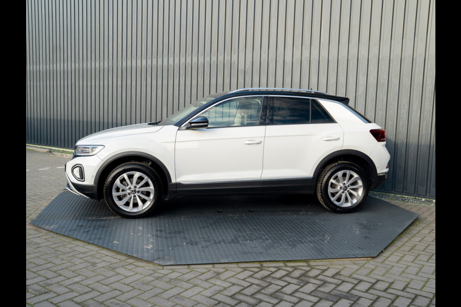Volkswagen T-Roc 1.5 TSI 150Pk DSG Style | Trekhaak afnb. | IQ Light | Allseason banden | Prijs Rijklaar!!