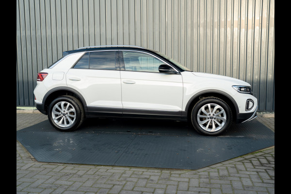 Volkswagen T-Roc 1.5 TSI 150Pk DSG Style | Trekhaak afnb. | IQ Light | Allseason banden | Prijs Rijklaar!!