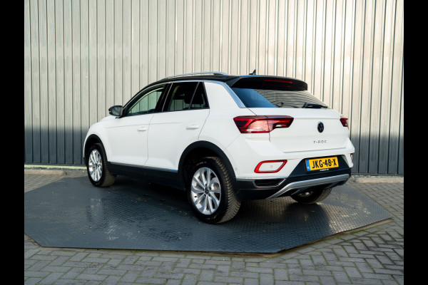 Volkswagen T-Roc 1.5 TSI 150Pk DSG Style | Trekhaak afnb. | IQ Light | Allseason banden | Prijs Rijklaar!!