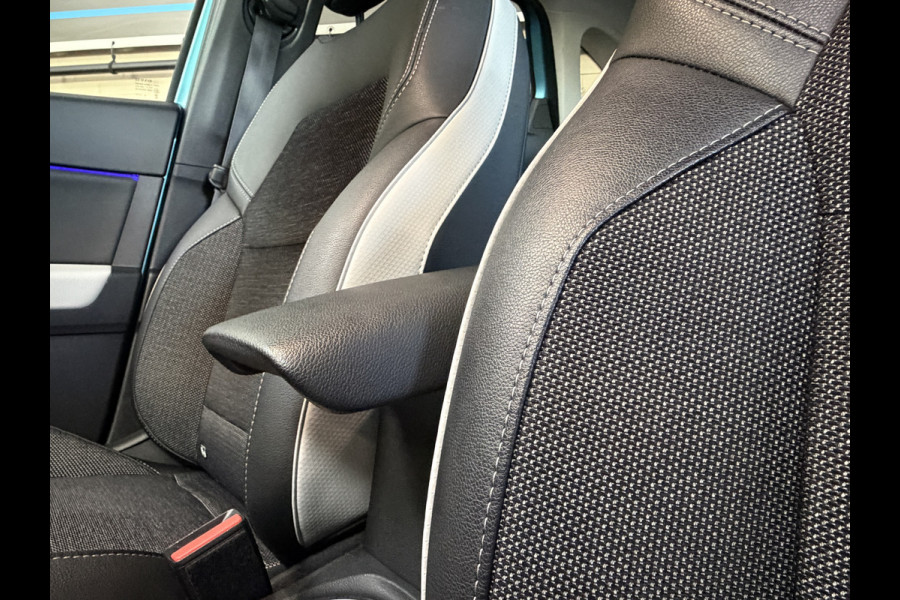 Renault Captur 1.3 TCe 130pk Edition One| Groot Navi | Bose | Stoel verwarming | 17" | Camera | Volledig Dealer onderhouden!