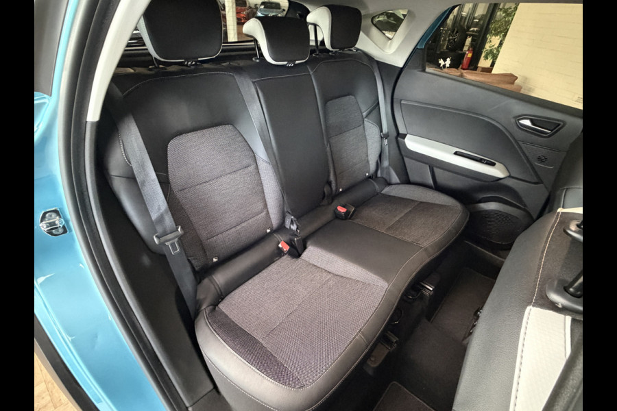 Renault Captur 1.3 TCe 130pk Edition One| Groot Navi | Bose | Stoel verwarming | 17" | Camera | Volledig Dealer onderhouden!