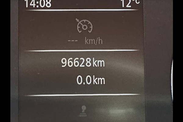 Renault Master T35 2.3 dCi 135 L2H2 airco, camera, trekhaak, opstap, 96 dkm.