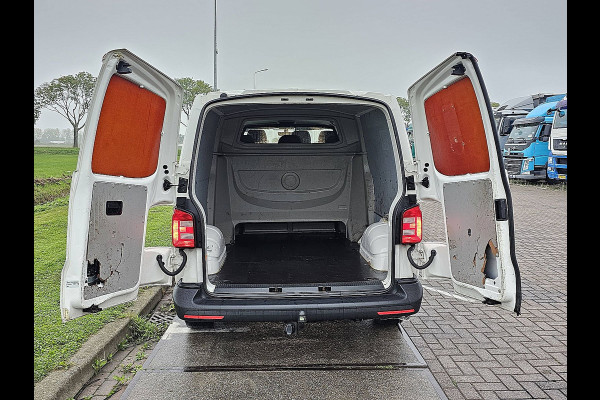 Volkswagen Transporter 2.0 TDI L2H1 DC ac EURO6 1ste eigenaar org Holland