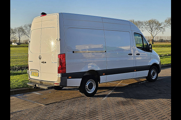 Mercedes-Benz Sprinter 314 2.2 CDI L2H2 EURO VI-D RWD Mbux + Navi Automaat Trekhaak Camera 143Pk Euro6 1e Eigenaar Oh-Historie!