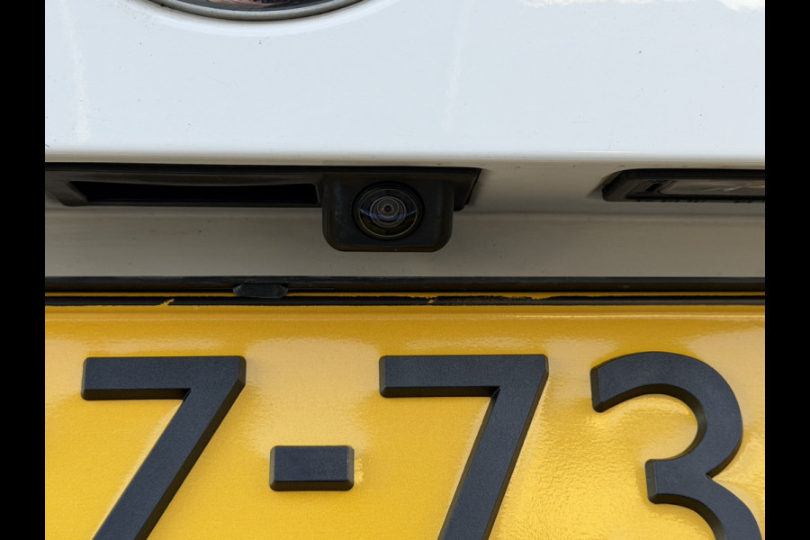 Volkswagen Caddy 2.0 TDI 102PK L2H1 Euro 6 Maxi Exclusive Edition Automaat/CarPlay/cruise control/trekhaak