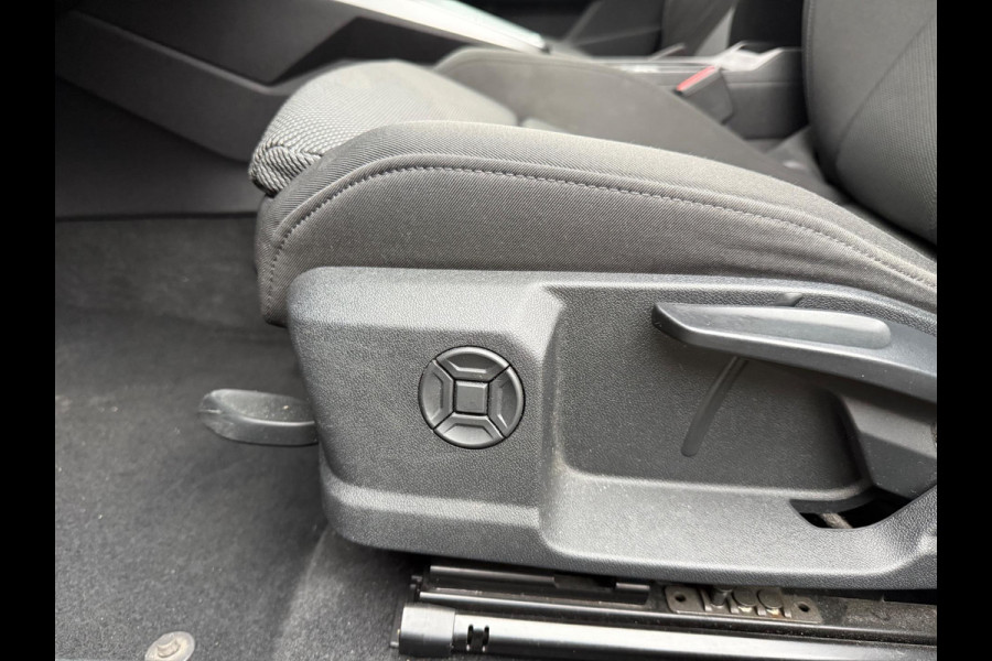 Audi A3 Limousine 30 TFSI S edition Carplay | Bomvol |