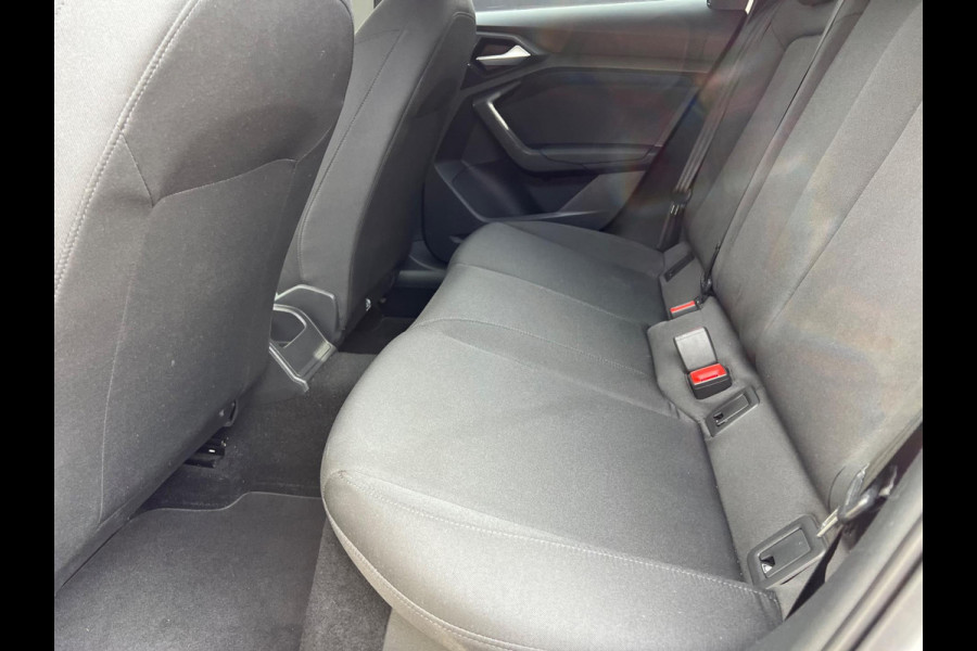 Audi A1 Sportback 30 TFSI S-Line | Automaat | Carplay | PDC