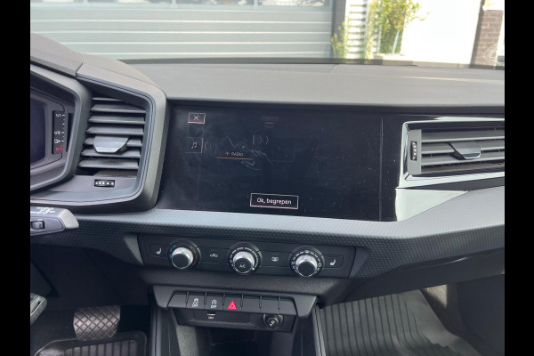 Audi A1 Sportback 30 TFSI S-Line | Automaat | Carplay | PDC