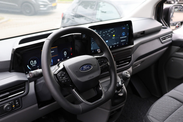 Ford Transit Custom 320 2.0 TDCI 150PK L2H1 DC LIMITED | BPM VRIJ | L+R Schuifdeur | ACC | Blind Spot | Navigatie | Camera | CarPlay | Lane Assist | | Raptor Edition | Trekhaak | Glaslook panelen | 6-Zitter | Dubbel Cabine | MODELJAAR 2025 | Verlengde fabrieksgarantie tot 12-2029