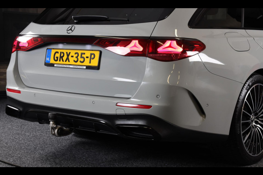 Mercedes-Benz E-Klasse Estate 300 e AMG Line / HYPERSCREEN / Acc / Lane Assist / Dode Hoek / Head Up / 360 Camera / Leder / Pano