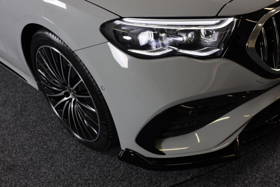 Mercedes-Benz E-Klasse Estate 300 e AMG Line / HYPERSCREEN / Acc / Lane Assist / Dode Hoek / Head Up / 360 Camera / Leder / Pano