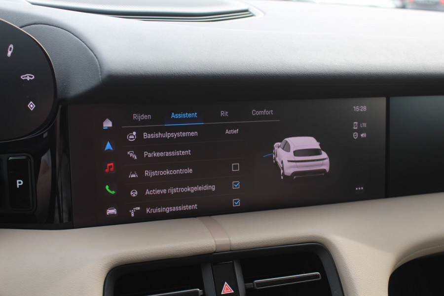 Porsche Taycan Sport Turismo 79 kWh / SoH 90.8% / Panoramadak / Camera / Adaptieve stoelen / Luchtvering / 21'' / Bose / Keyless / Sportchrono / Stoelverwarming / DAB / ACC