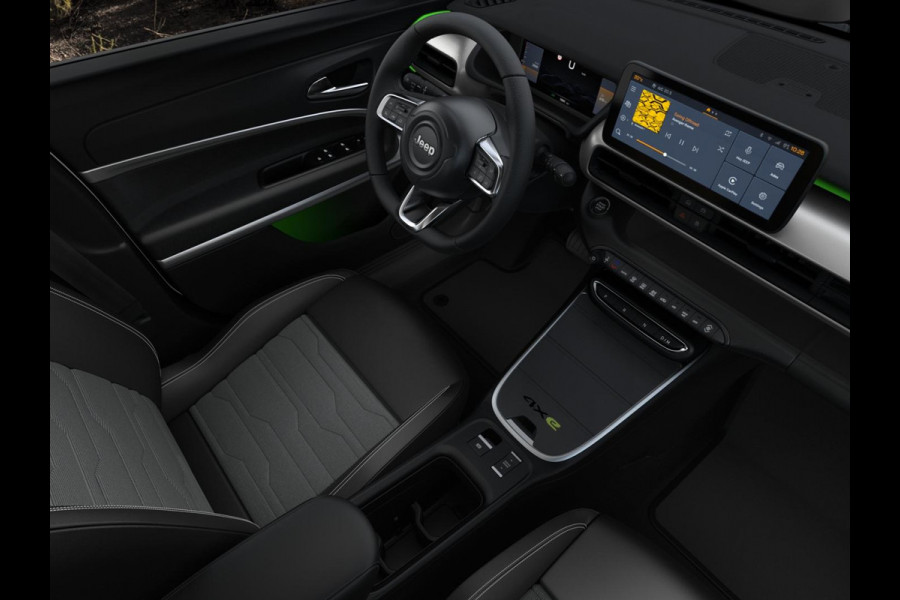 Jeep Avenger 1.2T 4xe Overland | Winter Pack | Infotainment & Convenience Pack | Bicolore