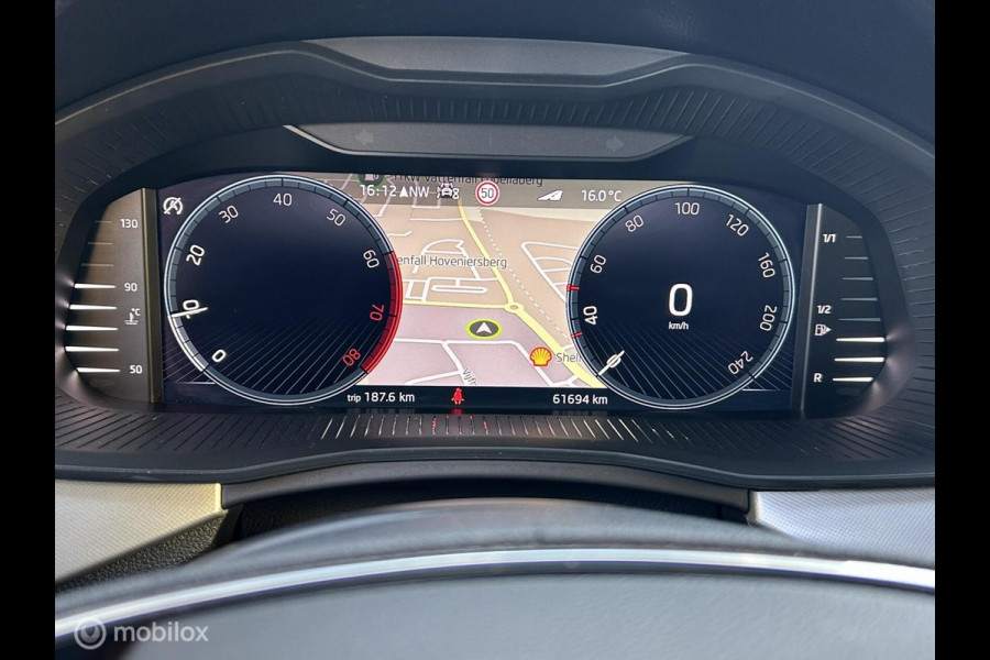 Škoda Kamiq 1.0 TSI Ambition FM Navigatie / carplay / 17" / clima / chroom / 61.694 KM!!
