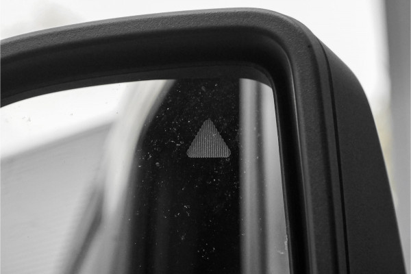 Mercedes-Benz Sprinter 319 1.9 CDI L2H2 RWD BPM Vrij Distronic Camera LED Navi Trekhaak 3.5T