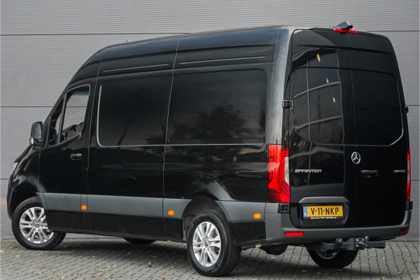 Mercedes-Benz Sprinter 319 1.9 CDI L2H2 RWD BPM Vrij Distronic Camera LED Navi Trekhaak 3.5T