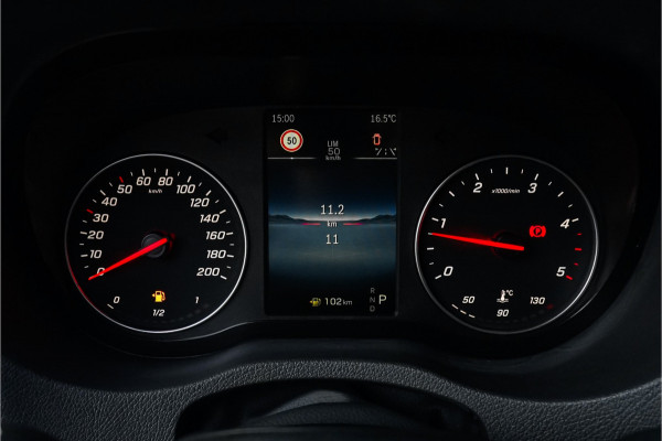 Mercedes-Benz Sprinter 319 1.9 CDI L2H2 RWD BPM Vrij Distronic Camera LED Navi Trekhaak 3.5T