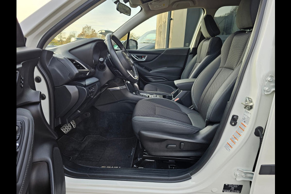 Subaru Forester 2.0i e-BOXER Luxury | Automaat | Trekhaak | Elek. klep | X Mode | ACC | Stoelverwarming |