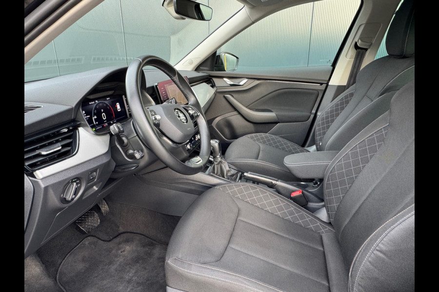 Škoda Kamiq 1.0 TSI Automaat Ambition * Trekhaak * Navigatie * Camera * Adaptieve Cruise Control *