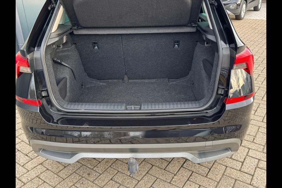 Škoda Kamiq 1.0 TSI Automaat Ambition * Trekhaak * Navigatie * Camera * Adaptieve Cruise Control *