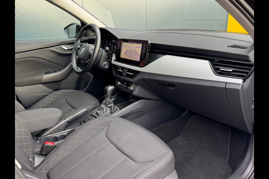 Škoda Kamiq 1.0 TSI Automaat Ambition * Trekhaak * Navigatie * Camera * Adaptieve Cruise Control *