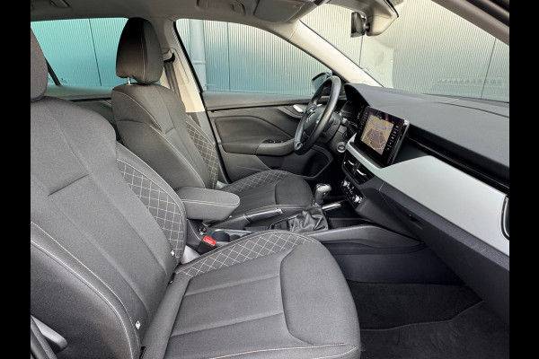 Škoda Kamiq 1.0 TSI Automaat Ambition * Trekhaak * Navigatie * Camera * Adaptieve Cruise Control *