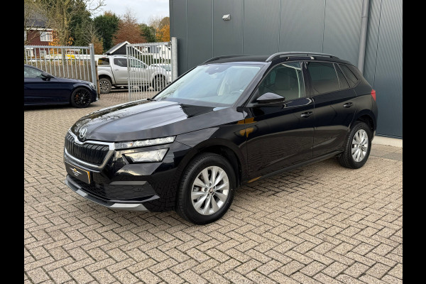 Škoda Kamiq 1.0 TSI Automaat Ambition * Trekhaak * Navigatie * Camera * Adaptieve Cruise Control *