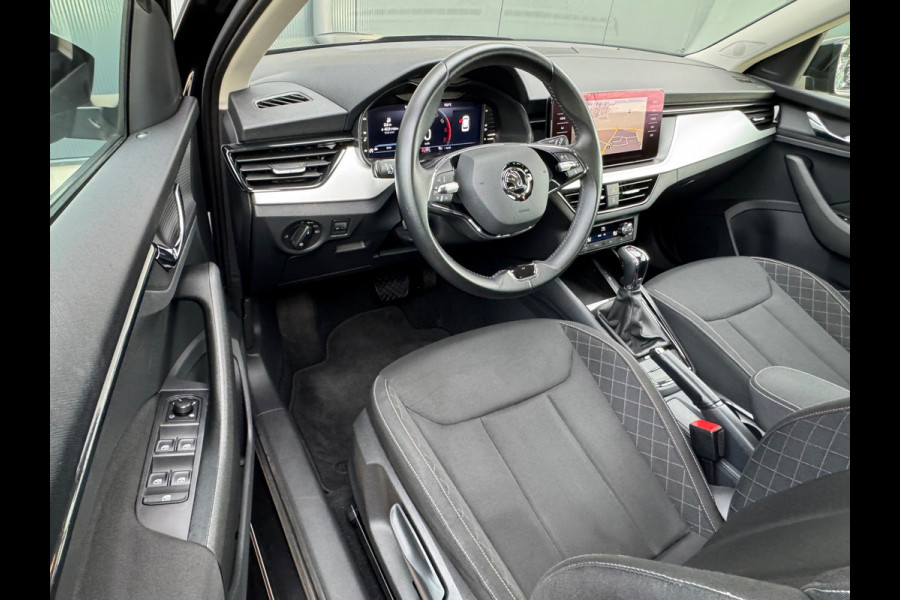 Škoda Kamiq 1.0 TSI Automaat Ambition * Trekhaak * Navigatie * Camera * Adaptieve Cruise Control *