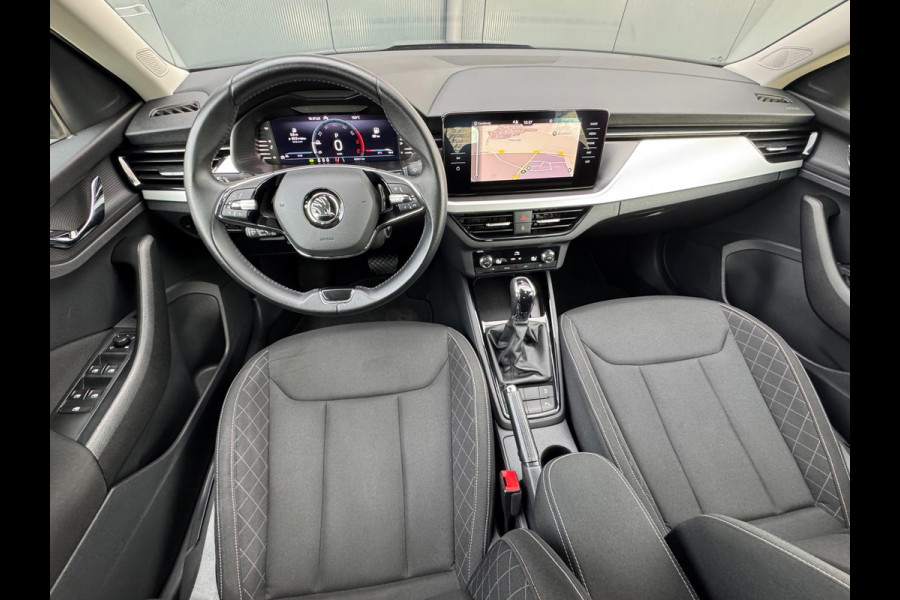 Škoda Kamiq 1.0 TSI Automaat Ambition * Trekhaak * Navigatie * Camera * Adaptieve Cruise Control *
