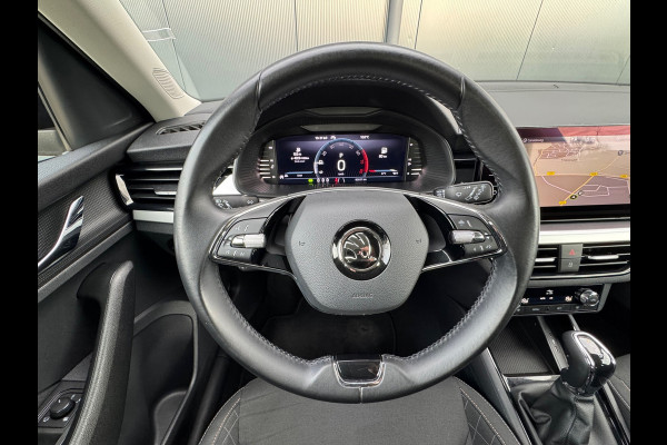 Škoda Kamiq 1.0 TSI Automaat Ambition * Trekhaak * Navigatie * Camera * Adaptieve Cruise Control *