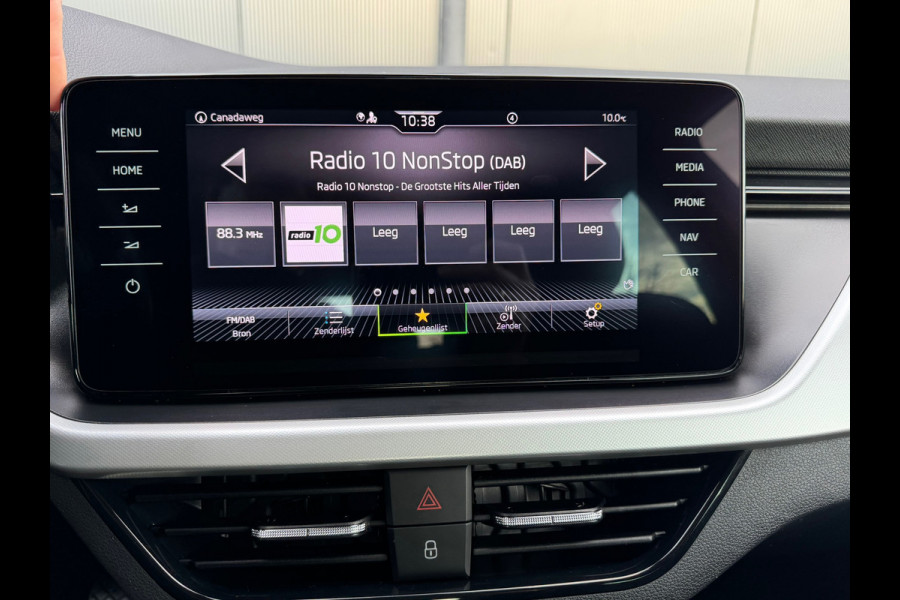 Škoda Kamiq 1.0 TSI Automaat Ambition * Trekhaak * Navigatie * Camera * Adaptieve Cruise Control *