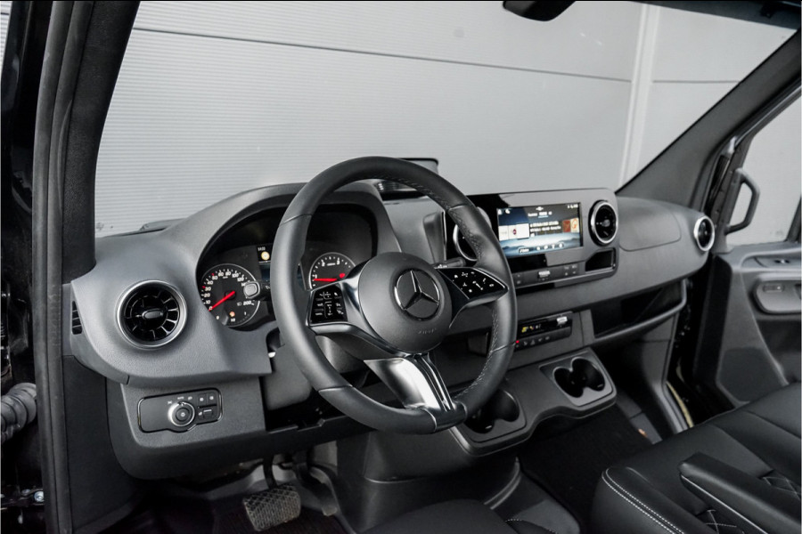 Mercedes-Benz Sprinter 319 1.9 CDI L2H1 BPM Vrij Black Pack Vol 20" Distronic Camera Trekhaak 3.5T