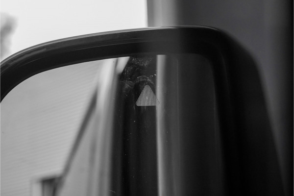 Mercedes-Benz Sprinter 319 1.9 CDI L2H1 BPM Vrij Black Pack Vol 20" Distronic Camera Trekhaak 3.5T