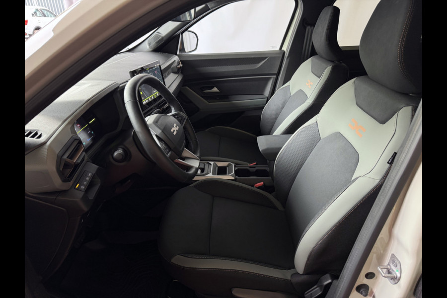 Dacia Duster 1.6 HYBRID EXTREME SANDSTONE CAMERA CARLAY NAVI STOEL/STUUR/RUIT VERW. LED PDC