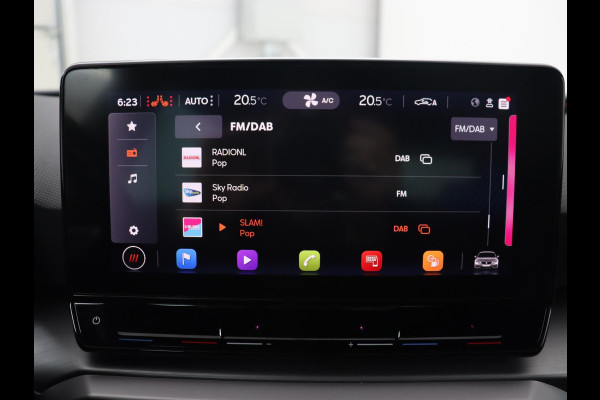 Seat Leon 1.5 eTSI FR Launch Edition | Stoelverwarming | Carplay | Adaptive cruise | Dynamic Chassis Control | Keyless | Sfeerverlichting | Stuurverwarming | Navigatie | Parkeerhulp