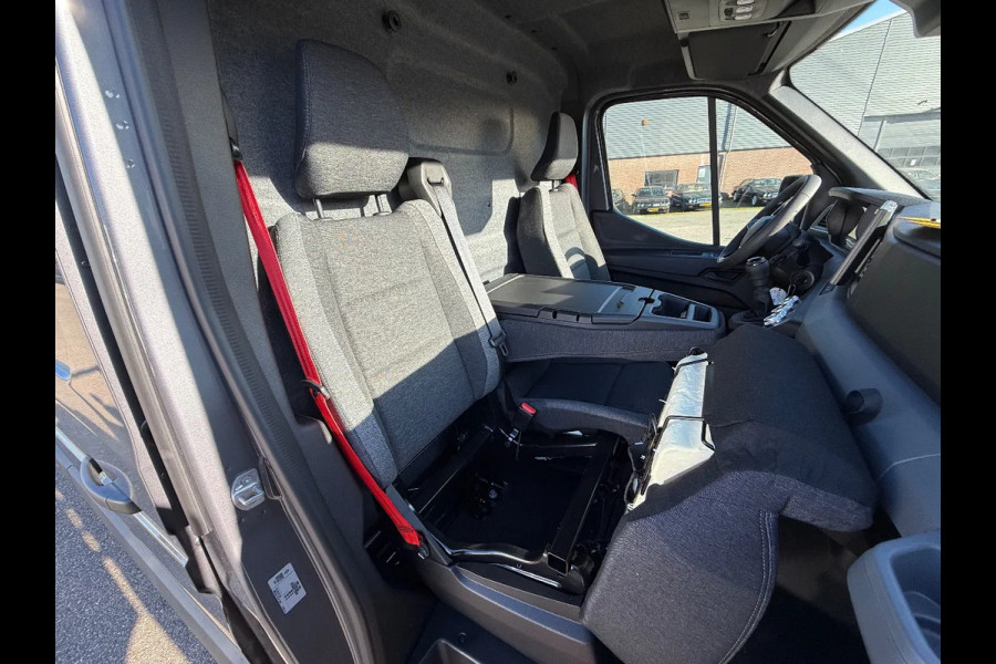 Renault Master Red Edition L3H2 150pk BPM VRIJ/ CAMERA/ 270gr. DEUREN/ ALL WEATHER BANDEN