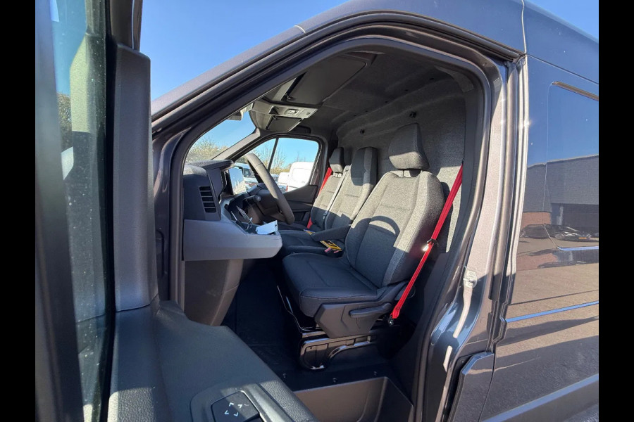 Renault Master Red Edition L3H2 150pk BPM VRIJ/ CAMERA/ 270gr. DEUREN/ ALL WEATHER BANDEN