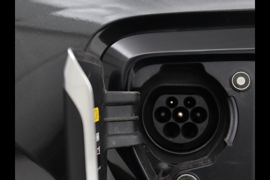 Lynk & Co 01 1.5 Plug In | Panoramadak | Infinity by Harman | Camera | Adaptive cruise | Stoelverwarming | Carplay | Memory | Full LED | PHEV