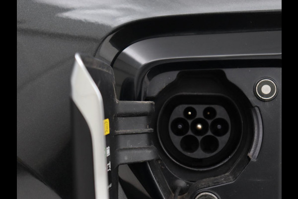 Lynk & Co 01 1.5 Plug In | Panoramadak | Infinity by Harman | Camera | Adaptive cruise | Stoelverwarming | Carplay | Memory | Full LED | PHEV