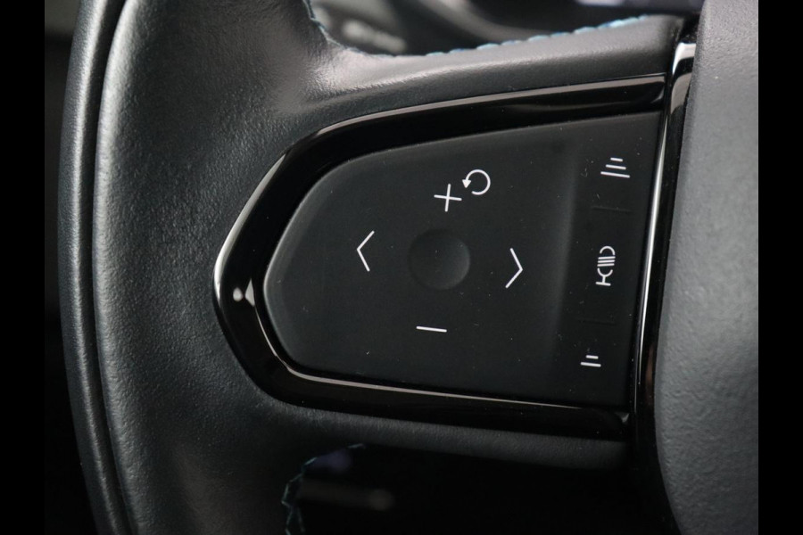 Lynk & Co 01 1.5 Plug In | Panoramadak | Infinity by Harman | Camera | Adaptive cruise | Stoelverwarming | Carplay | Memory | Full LED | PHEV